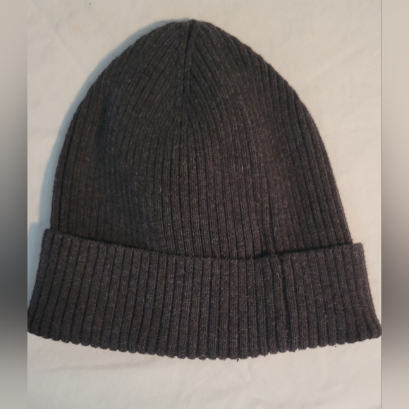 Ribbed knit beanie hat - Picture 5 of 9